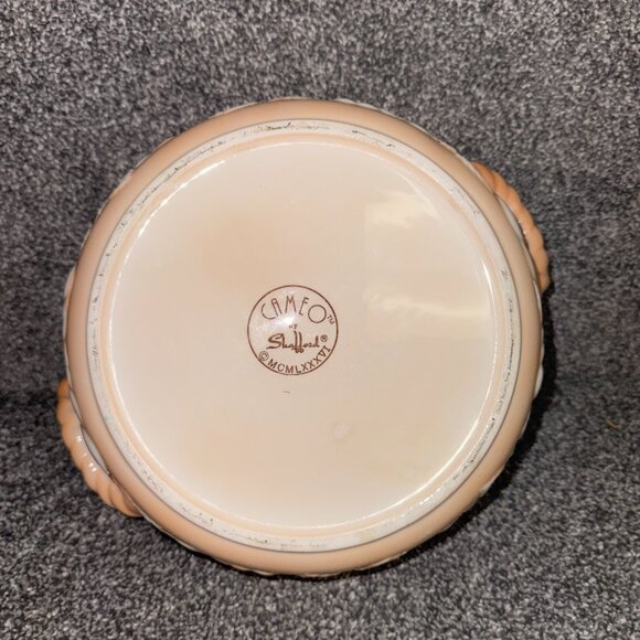 Vintage Cameo by Shafford Lidded Serving Bowl w/ Handles Peach White Fruit -1293 - Picture 8 of 11